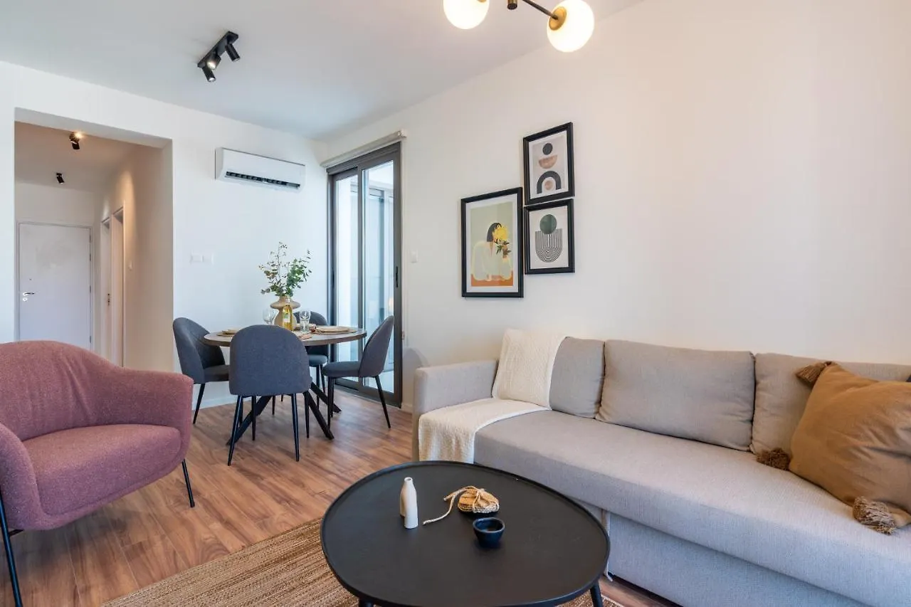 Latte'S Prime 1-Bedroom Apartment In Larnaca